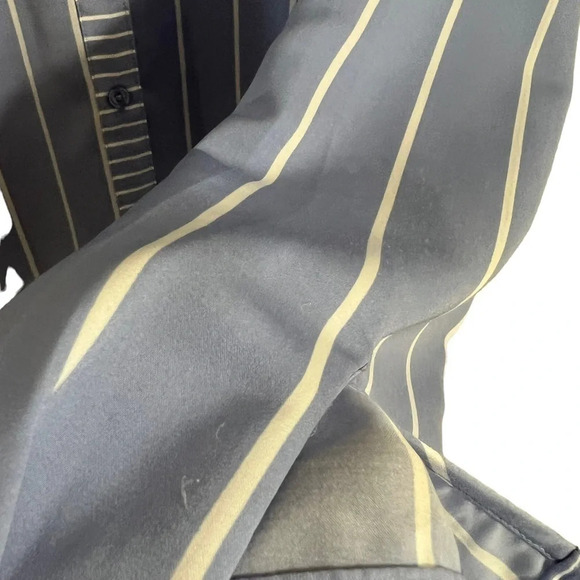 Chicos Striped Button Up Shirt Size 2 Blue Purple White Collared Long Sleeves - Picture 8 of 9